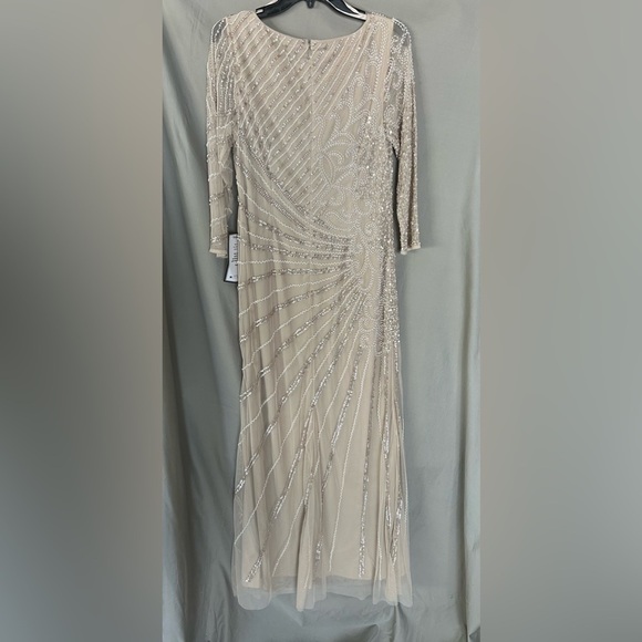 Adrianna Papell NWOT Long Sleeve Beaded Long Gown with Starburst Bead Pattern - Picture 5 of 6